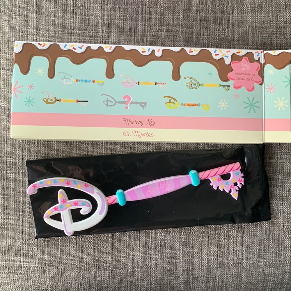 Disney Foodie Series Key - Daisy mystery key